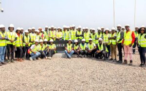 Jovens da Lunda Sul visitam a Sociedade Mineira do Luele